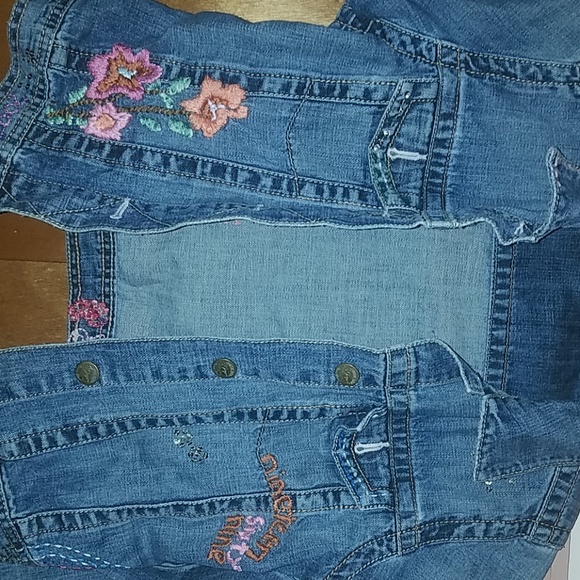Jean jacket - Picture 2 of 3